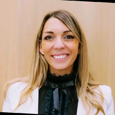 Melanie Pinter